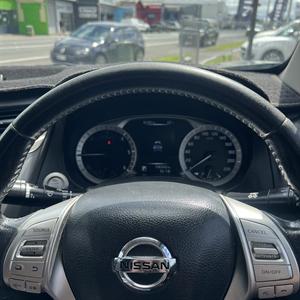 2017 Nissan Navara - Thumbnail