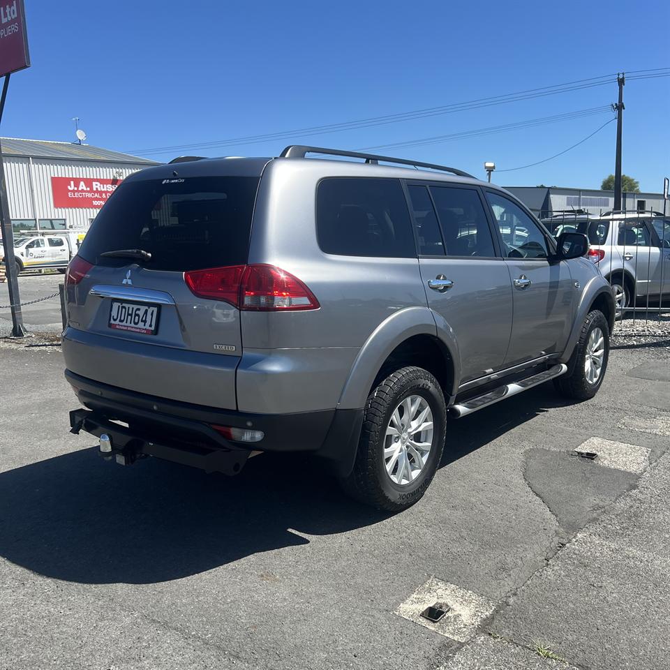 2015 Mitsubishi Challenger