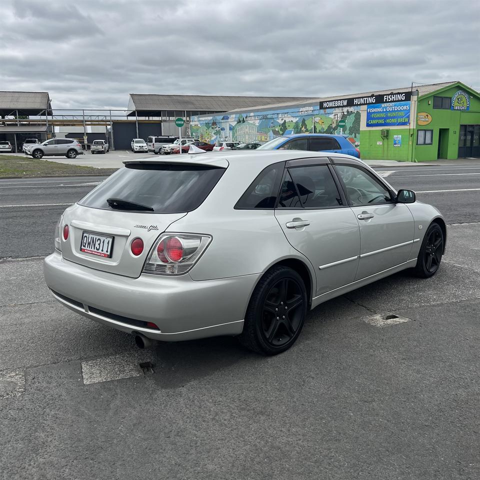 2001 Toyota Altezza