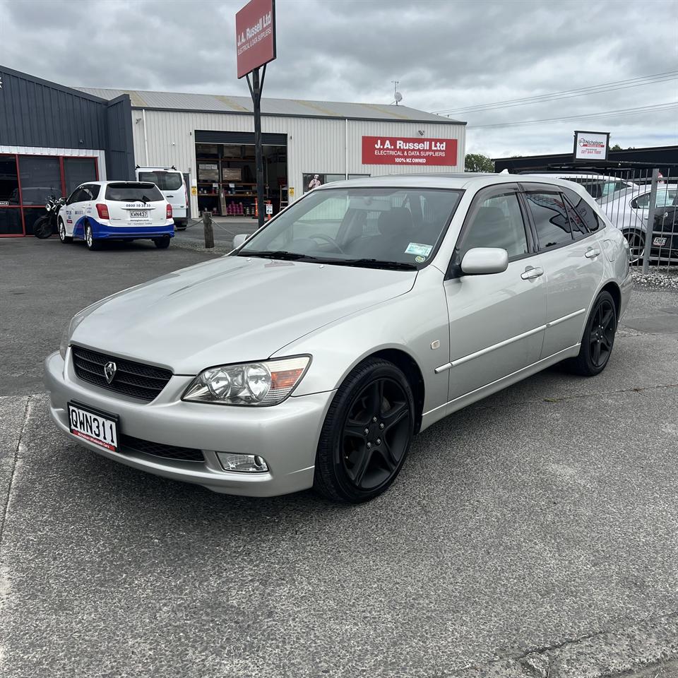 2001 Toyota Altezza